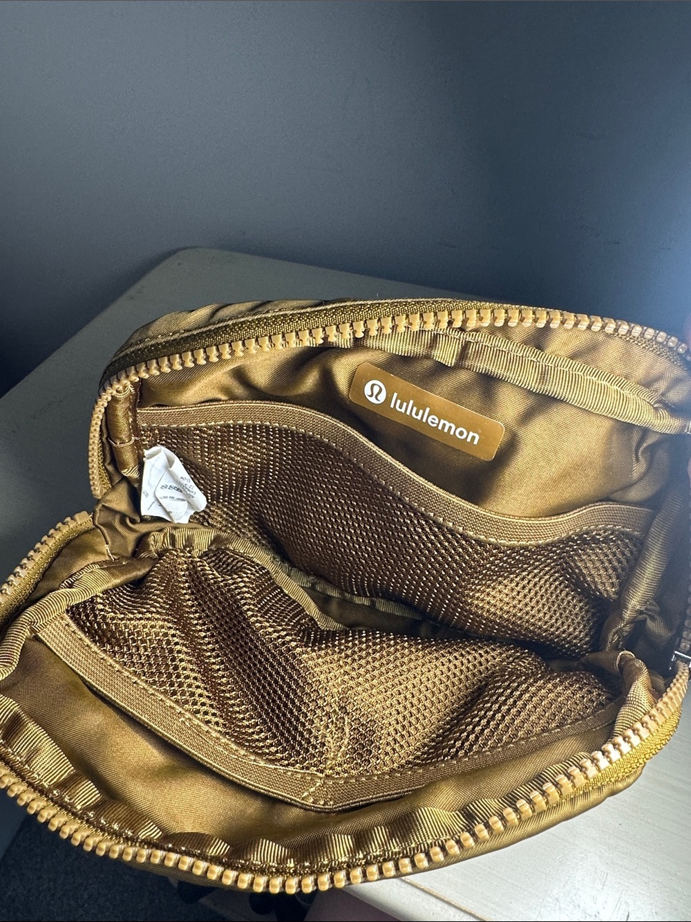 Lululemon Athletica dark Tan Belt crossbody adjustable Bag - Picture 6 of 7